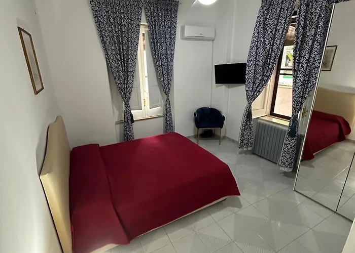 Paradiso Bed and Breakfast *